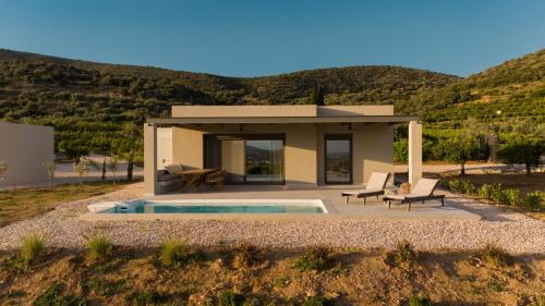 Nafplio House | Citrus Villa with Pool and Sea View near Nafplio