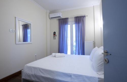 Anafiotika Apartment | Comfortable apartment at the foot of the Odeon of Herodes Atticus