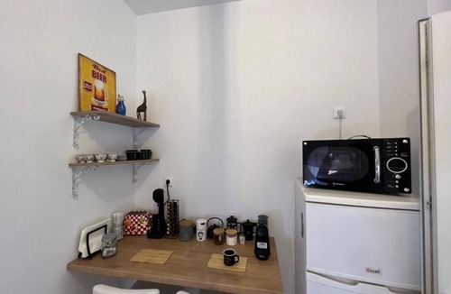 Athens Apartment | Comfortable apartment near city center, 100m from metro