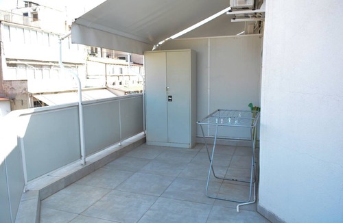 Thessaloniki City Centre Apartment | Comfortable Central Studios with City Views in Thessaloniki