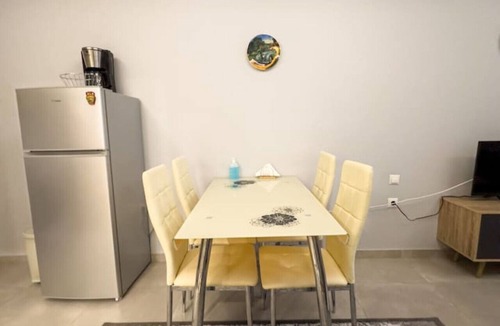Plaka Apartment | Contemporary & Spacious Renovated Apt, DT Syntagma