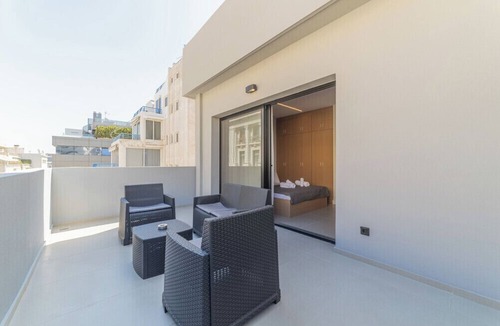Piraeus Apartment | Contemporary Studio at AKVA with Terrace