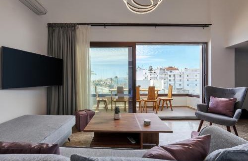 Limenas Chersonisou Apartment | Cosmopolitan luxury apartment by Smaris Collection