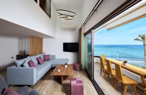 Limenas Chersonisou Apartment | Cosmopolitan luxury apartment by Smaris Collection
