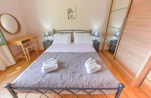 Vathi Apartment | Cosy Apartment in Samos Town