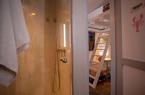 Ornos House | Cosy Bohème retreat with sea views