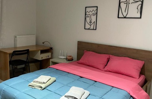 Serres Apartment | Cosy studio with view and parking