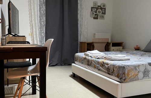Serres Apartment | Cosy studio with view and parking