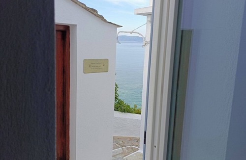 Skopelos Villa | Cozy 1-bedroom villa in Skopelos in romantic part with a breathtaking view