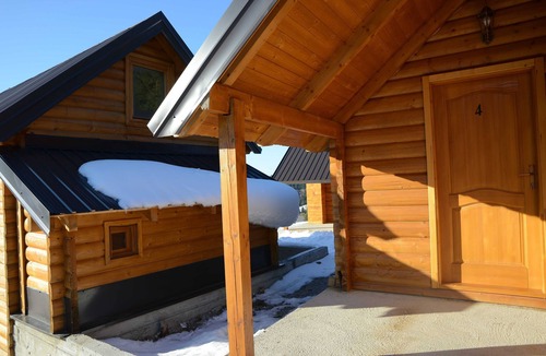 Vitomiricë House | Cozy Berane Stay - Comfort Cottage with balcony 2