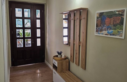 Vlore Apartment | Cozy central vacation apartment "Little Oasis" Vlora