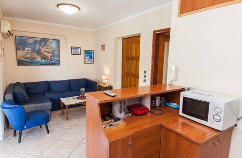 Peiraiki Apartment | Cozy & Cute Apartment in Piraeus