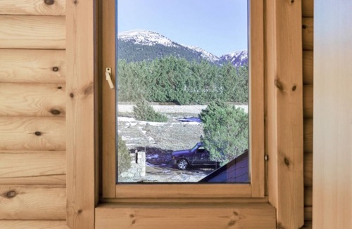 Kato Pedina Ski Chalet | Cozy retreat on Parnassos Mountain.