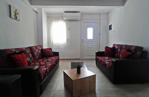 Agia Triada Apartment | Cozy ground floor apartment - up to 5