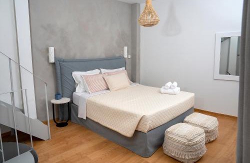 Filopappou Apartment | Cozy Hideaway: Serenity, Charm & Athenian Delights