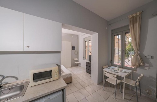 Kallithea Apartment | Cozy House For 2 Ppl 1A