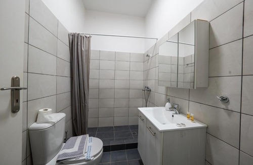Kallithea Apartment | Cozy House For 2 Ppl 1A
