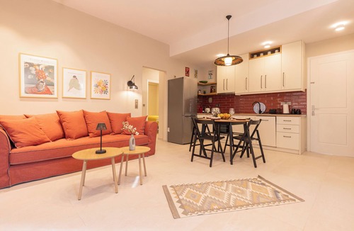 Katakolo Apartment | COZY NEWLY BUILD BY THE SEA APARTMENT IDEAL FOR FAMILIES