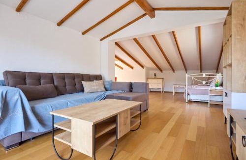 Chios Town Apartment | Cozy Sofita In Chios Island