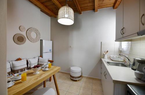 Adamas House | Cristina's House, Elegant Boho residence walk to Adamas Port
