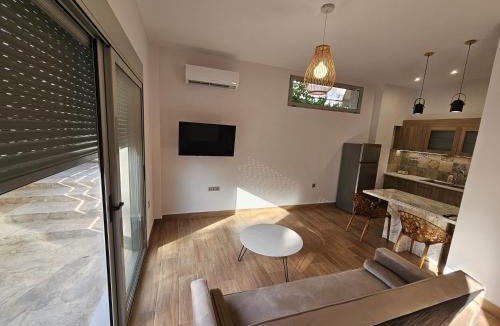 Oropos Apartment | Cute Corner