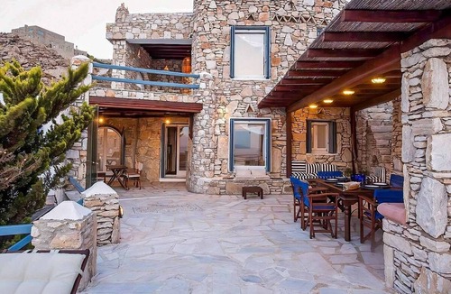 Agios Ioannis Villa | Cycladic Style Villa with Guest Suite, A/C, Private Pool, Terrace, Stunning Sea & Sunset Views!