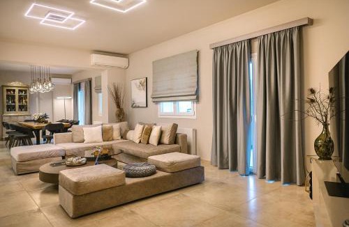 Gouvia Apartment | Daedalus Luxury Home - Seaview & Heated Pool