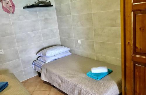 Agios Ioannis House | Daenerys Home in Agios Ioannis Papa Nero