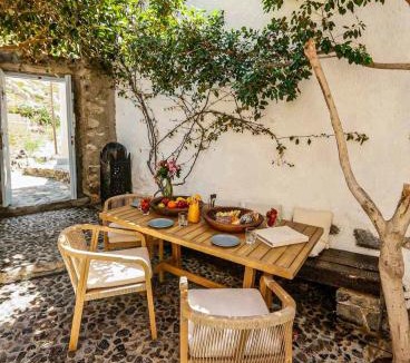 Emporio Villa | Dandy Cave Villa - Romantic Private & Luxurious - Waterfall Pool - Hot Tub -Up to 8 People