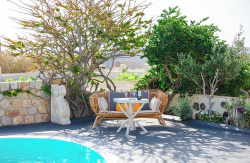 Agia Paraskevi Villa | Daphne | Cycladic Three-Bedroom Villa with Private Pool and Sea View