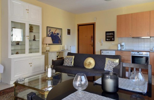 Kalamaria Apartment | Delmare Dion apartment