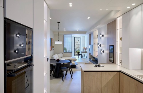 Piraeus House | Deluxe Apartment by Fasma Suites