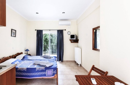 Armenistis Apartment | Despina studios and rooms