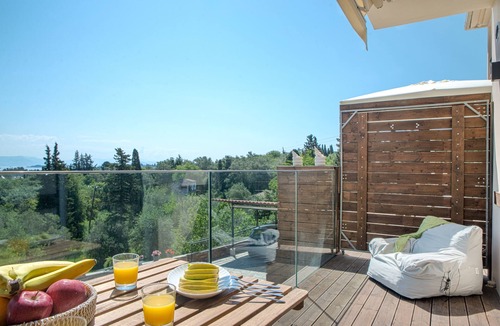 Gouvia Apartment | Dimi Brou's Apartments by CorfuEscapes