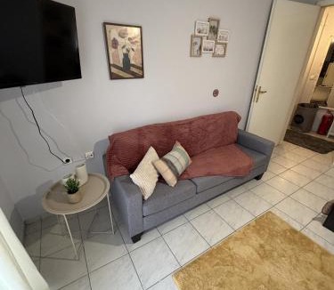 Komotini Apartment | Dimi's home