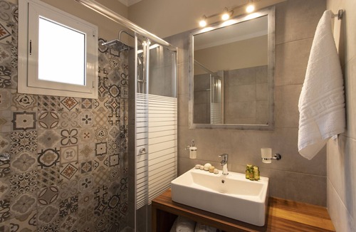 Argostoli Town Condo | Dina Apartment Argostoli