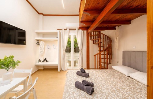 Selianitika Apartment | Dionysia Sea Side By Greece Apartments