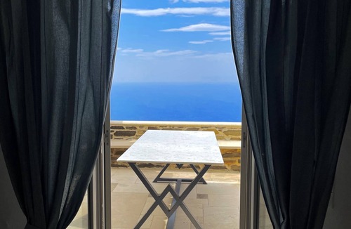 Kardiani Villa | Dionysos Sea and Stone Luxury Villa