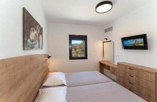 Haraki House | Domus Oliva Villas