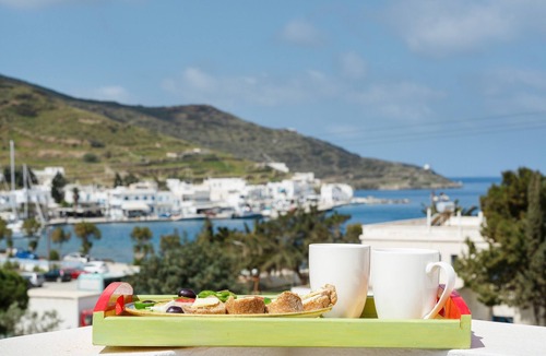 Katapola Apartment | Double Room with Sea View No. 5 – Sea View, Wi-Fi & Air Conditioning