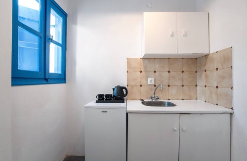 Perissa Apartment | Double Room with View 8: Sea View, Balcony & Air Conditioning