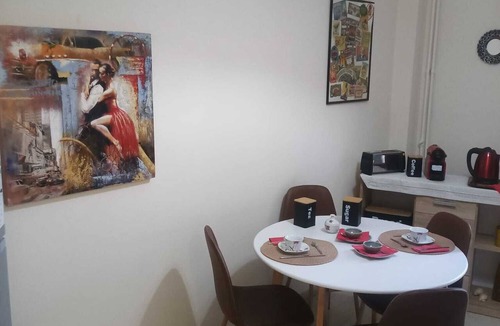 Igoumenitsa Apartment | Downtown - quiet - balcony with a view - Igoumenitsa - close to shops.