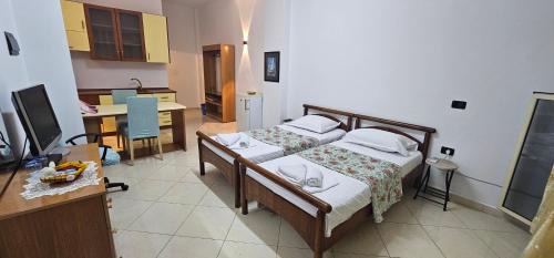 Golem Apartment | Dr House Golem