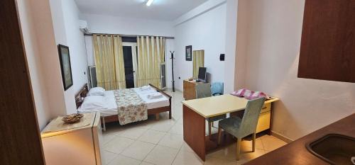Golem Apartment | Dr House Golem