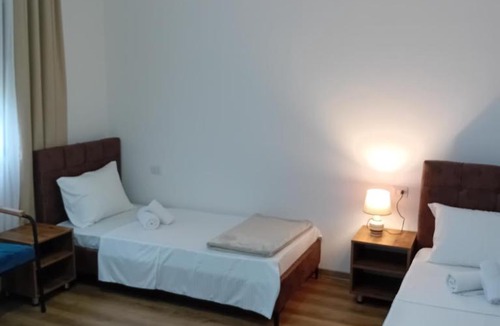 Dragobi Hotel | Dragobia House & Table