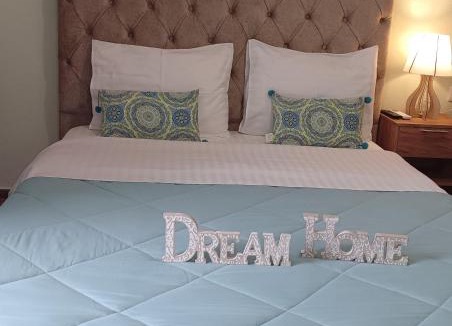 Larissa Apartment | DREAM HOME