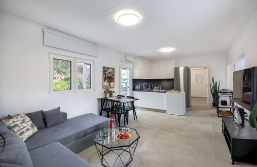 Filaki House | Dream Vacation Home with Ocean View, Private Pool, and Garden in Kournas