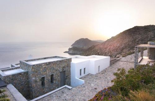Serifos Villa | Dreamy Cycladic Luxury Summer Villa 1