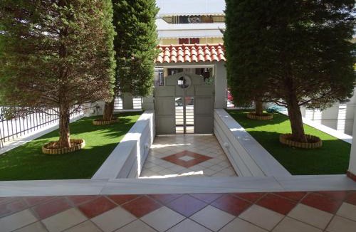 Glyfada Apartment | Dreamy studio with private garden