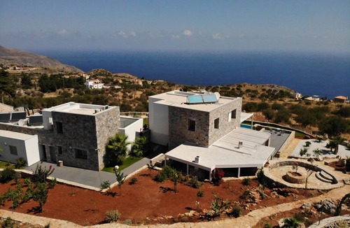 Kefalas House | Duplex with a stunning view of the Aegean Sea and a shared pool